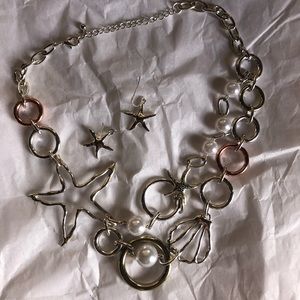 3/$10 New Starfish, Seashell Necklace w/ Earrings.